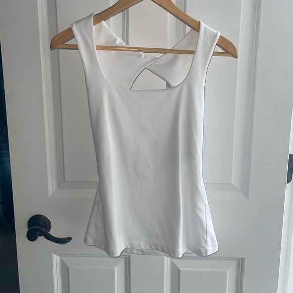 PRANA | Women’s Lark Twist Back Cutout Yoga Tank Top Shelf Bra White Small - Picture 3 of 7